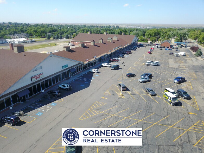 4000 S Poplar St, Casper, WY à louer - Photo de l’immeuble – Image 1 sur 6
