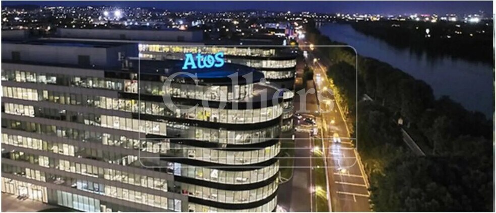 80 Quai Voltaire, Bezons à louer - Photo de l’immeuble – Image 2 sur 8