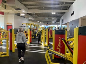 2385 Richmond Ave, Staten Island, NY à louer Photo intérieure– Image 2 sur 4