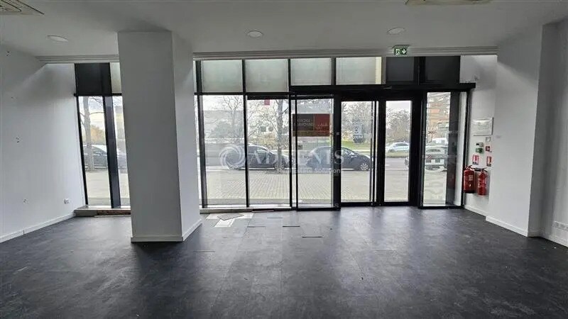 Bureau dans Lille à louer - Photo de l’immeuble – Image 2 sur 7