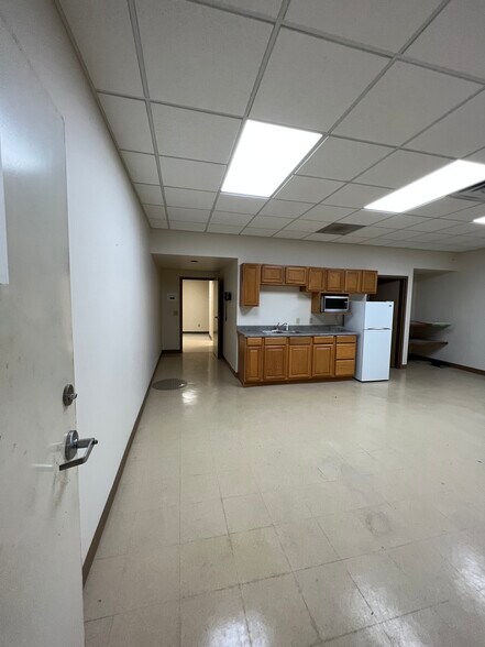 1429 Dubois St, Fort Wayne, IN à louer - Photo de l’immeuble – Image 3 sur 4