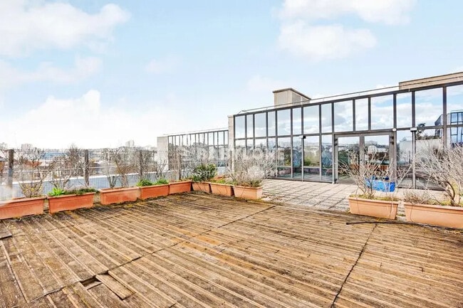 Plus de détails pour 53 Boulevard De Stalingrad, Malakoff - Bureau à vendre