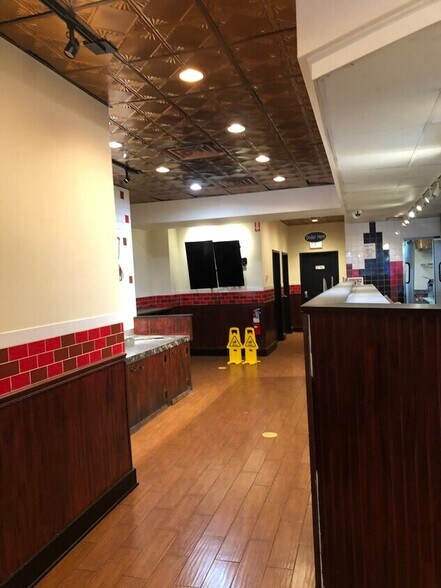 234 S Wabash Ave, Chicago, IL à louer - Photo de l’immeuble – Image 2 sur 37