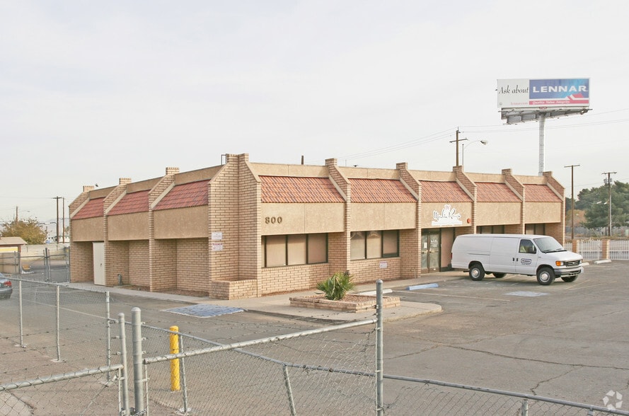800 W Bonanza Rd, Las Vegas, NV à louer - Photo de l’immeuble – Image 2 sur 4