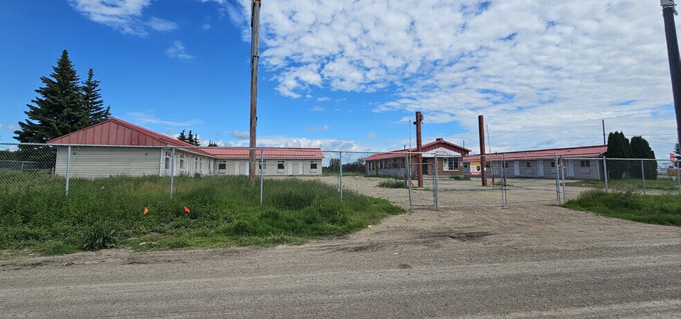 20904 Stony Plain Road, Edmonton, AB à louer - Photo de l’immeuble – Image 2 sur 2