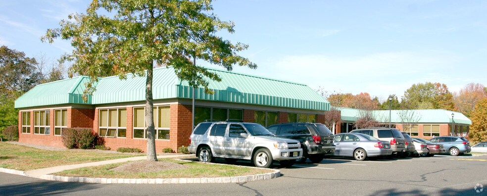 2345 Lamington Rd, Bedminster, NJ à vendre - Photo de l’immeuble – Image 2 sur 26