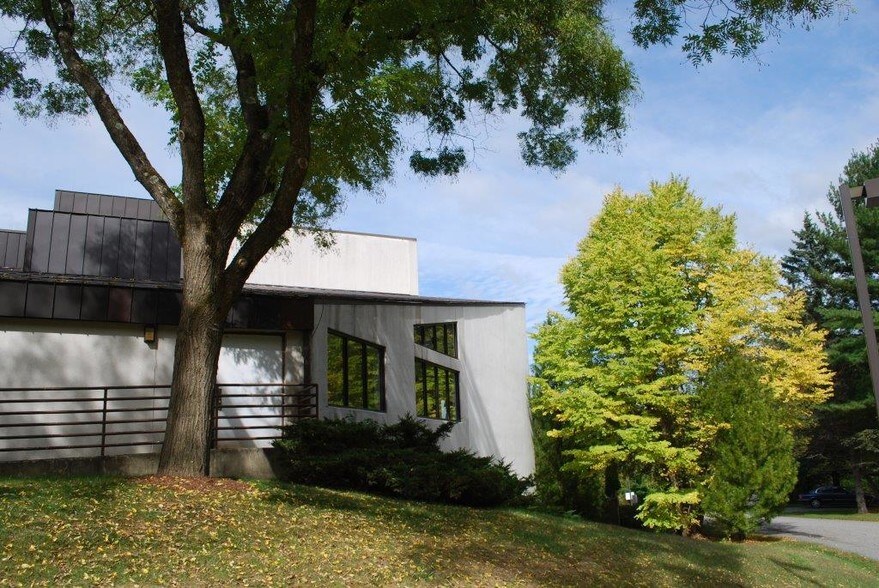 46 Maple St, Kent, CT à vendre - Photo de l’immeuble – Image 2 sur 9