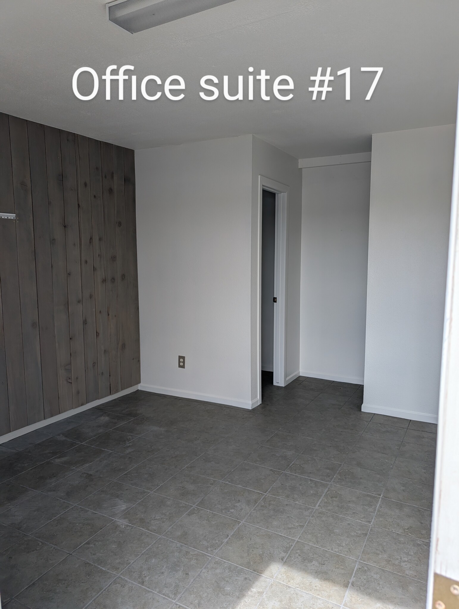 359 E Enterprise Dr, Pueblo, CO à louer Photo intérieure– Image 1 sur 4