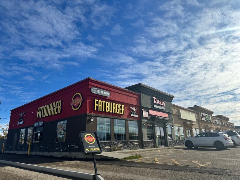 3732 Kepler St, Whitecourt, AB à louer - Photo de l’immeuble – Image 1 sur 13