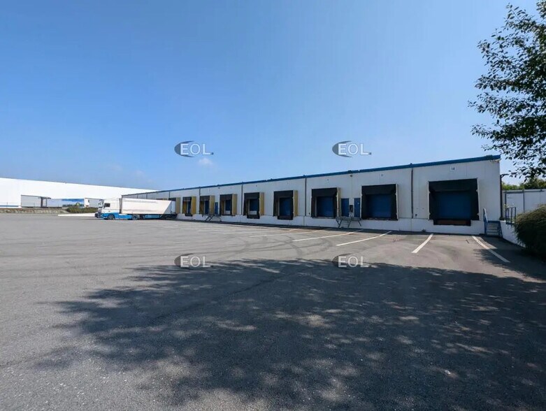 Industriel/Logistique dans Monchy-le-Preux à louer - Photo de l’immeuble – Image 1 sur 1