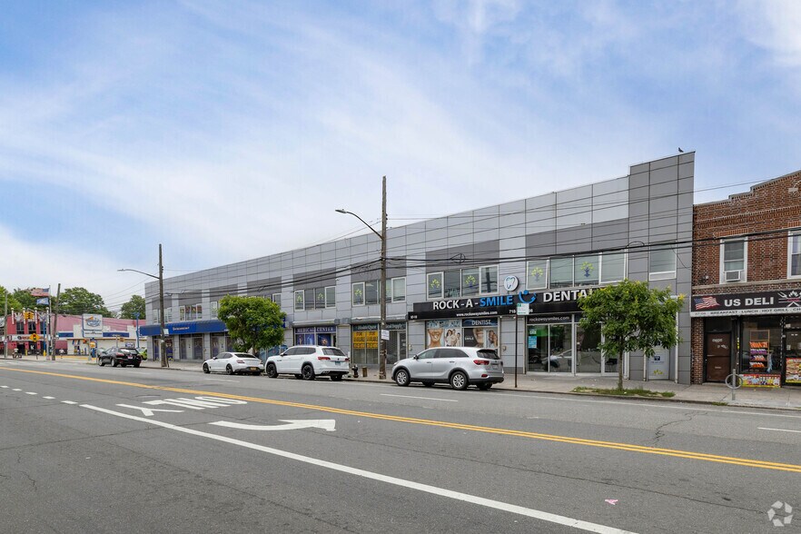 9708 Rockaway Blvd, Ozone Park, NY à vendre - Photo de l’immeuble – Image 3 sur 6