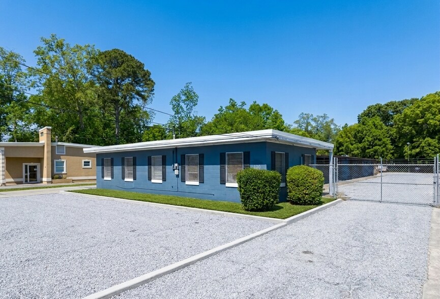5028 Augusta Rd, Savannah, GA à vendre - Photo principale – Image 1 sur 8