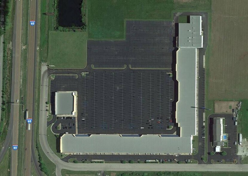 357 Tanger Blvd, Seymour, IN à louer - Photo de l’immeuble – Image 2 sur 10