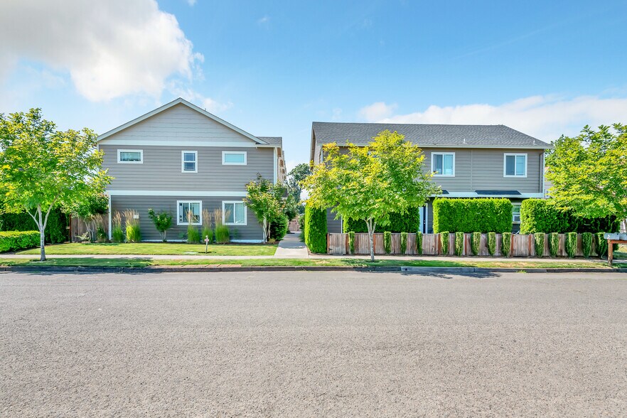 540 W 3rd Ave, Junction City, OR à vendre - Photo de l’immeuble – Image 3 sur 15