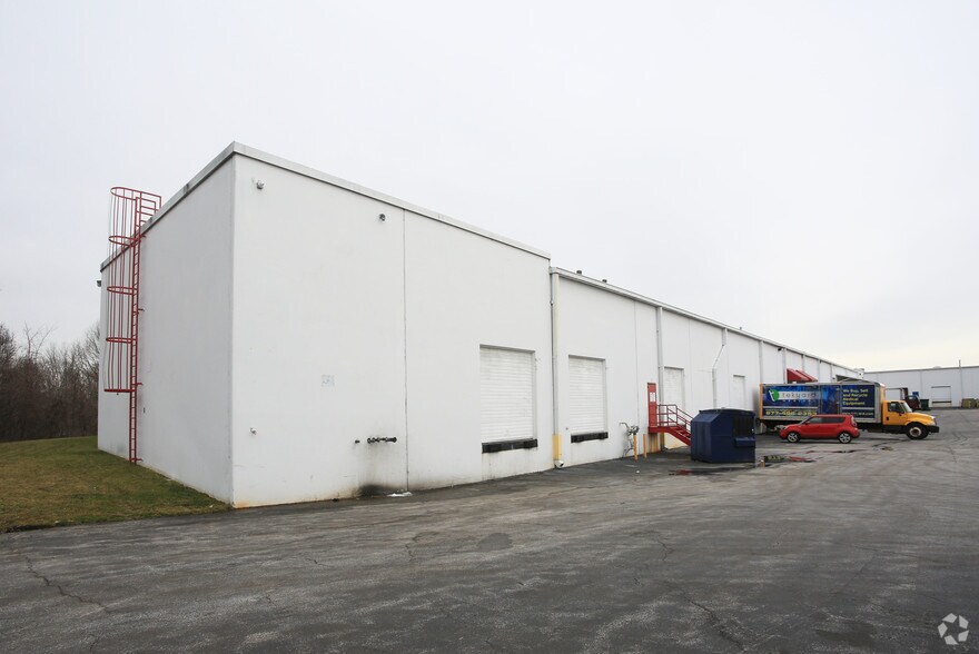 8264 Preston Ct, Jessup, MD à louer - Photo de l’immeuble – Image 3 sur 4