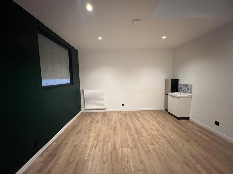 Bureau dans Reims à louer - Photo de l’immeuble – Image 1 sur 4