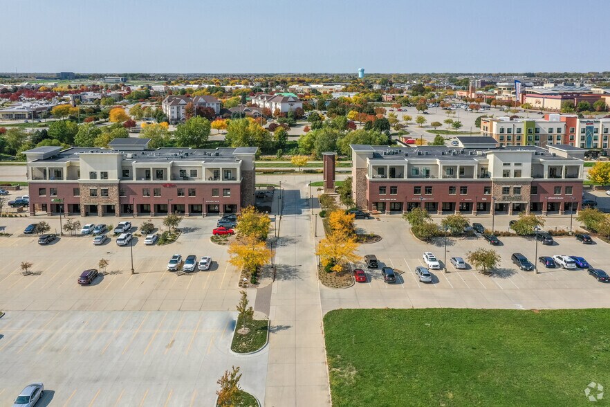 160 S 68th St, West Des Moines, IA à louer - Aérien – Image 3 sur 9