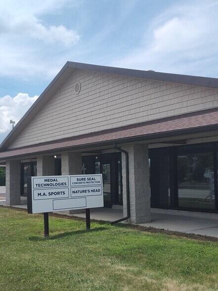 2716 N Main St, Findlay, OH à vendre - Photo de l’enseigne sur pylône – Image 2 sur 14