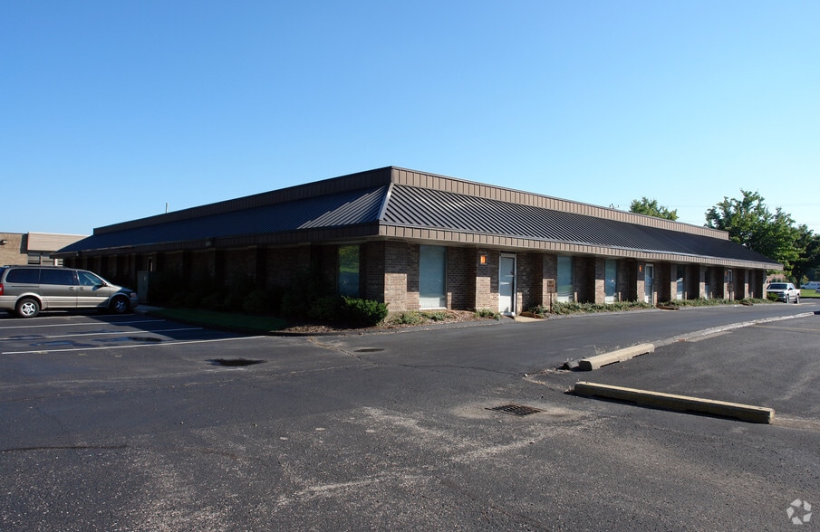 28237 Orchard Lake Rd, Farmington Hills, MI à louer - Photo de l’immeuble – Image 3 sur 5