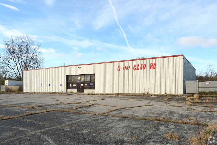 4161 Clio Rd, Flint, MI à vendre - Photo de l’immeuble – Image 2 sur 7