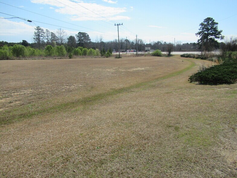 102 E Jackson Blvd, Erwin, NC à vendre - Photo de l’immeuble – Image 2 sur 5