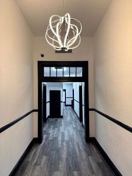 2131 Maryland Ave, Baltimore, MD à louer - Photo intérieure – Image 2 sur 25