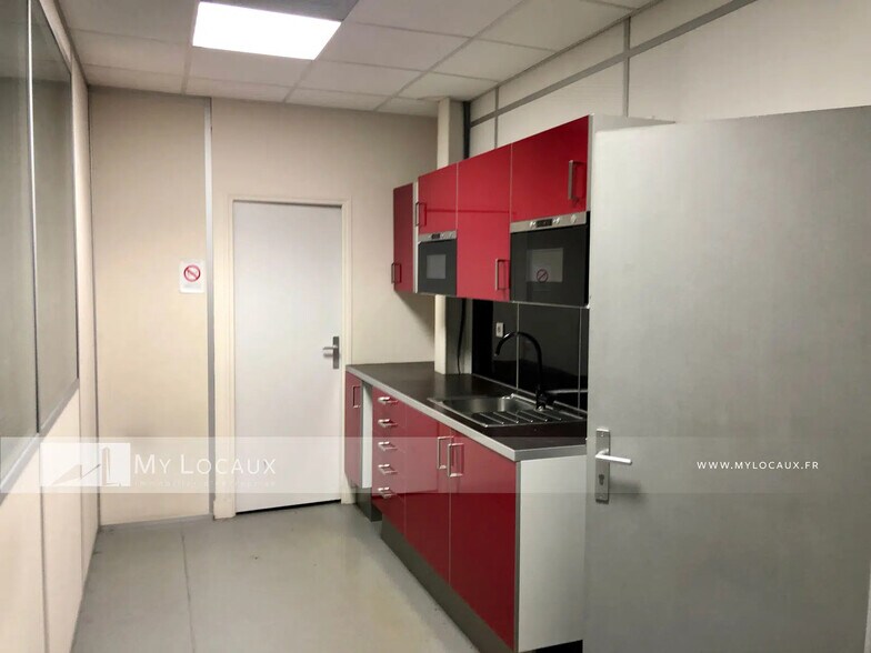 Local d’activités dans Tremblay-en-France à louer - Photo intérieure – Image 3 sur 4