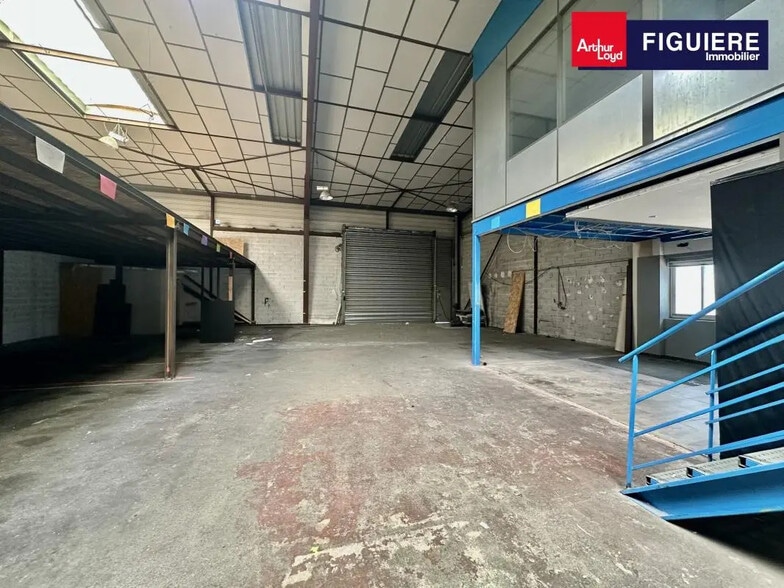 19 Rue De Copenhague, Vitrolles à louer - Photo intérieure – Image 3 sur 8