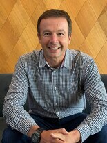 Simon Bennett