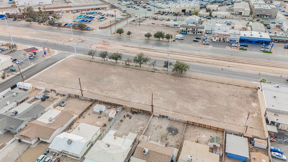 1400 N Boulder Hwy, Henderson, NV à vendre - Photo de l’immeuble – Image 2 sur 18