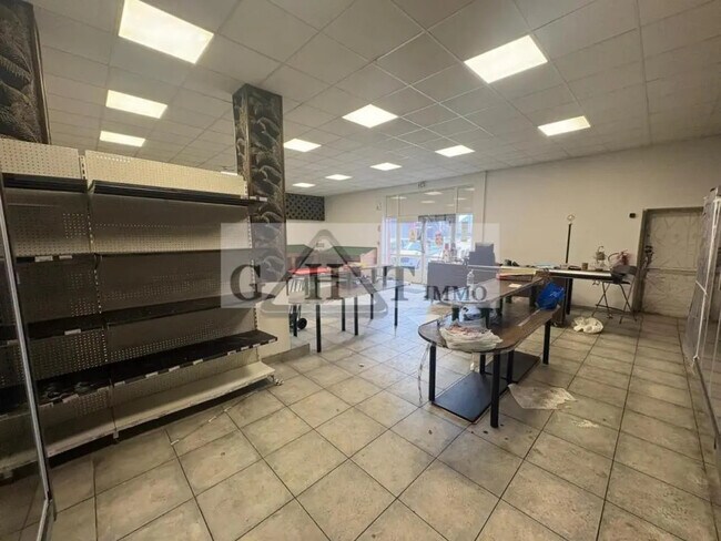 Plus de détails pour Industriel/Logistique à louer