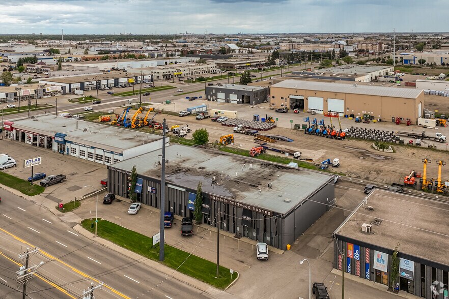4917-4923 99th St NW, Edmonton, AB à louer - Aérien – Image 3 sur 3