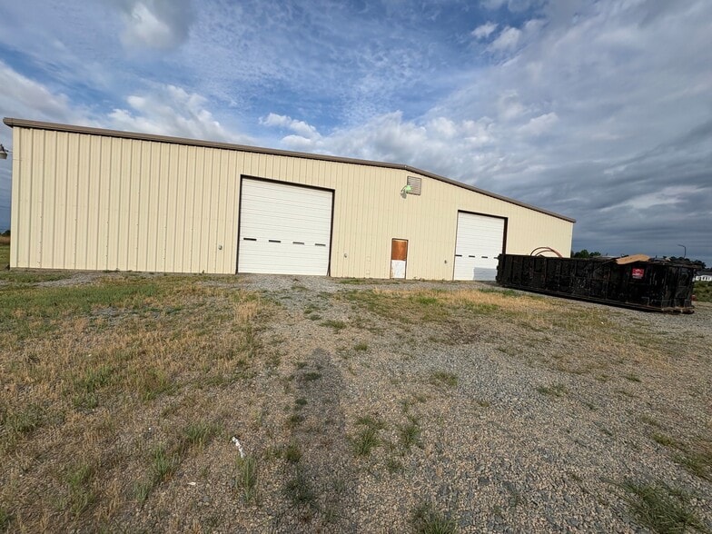 253 Lawless Creek Rd, Blairs, VA à louer - Photo de l’immeuble – Image 2 sur 6