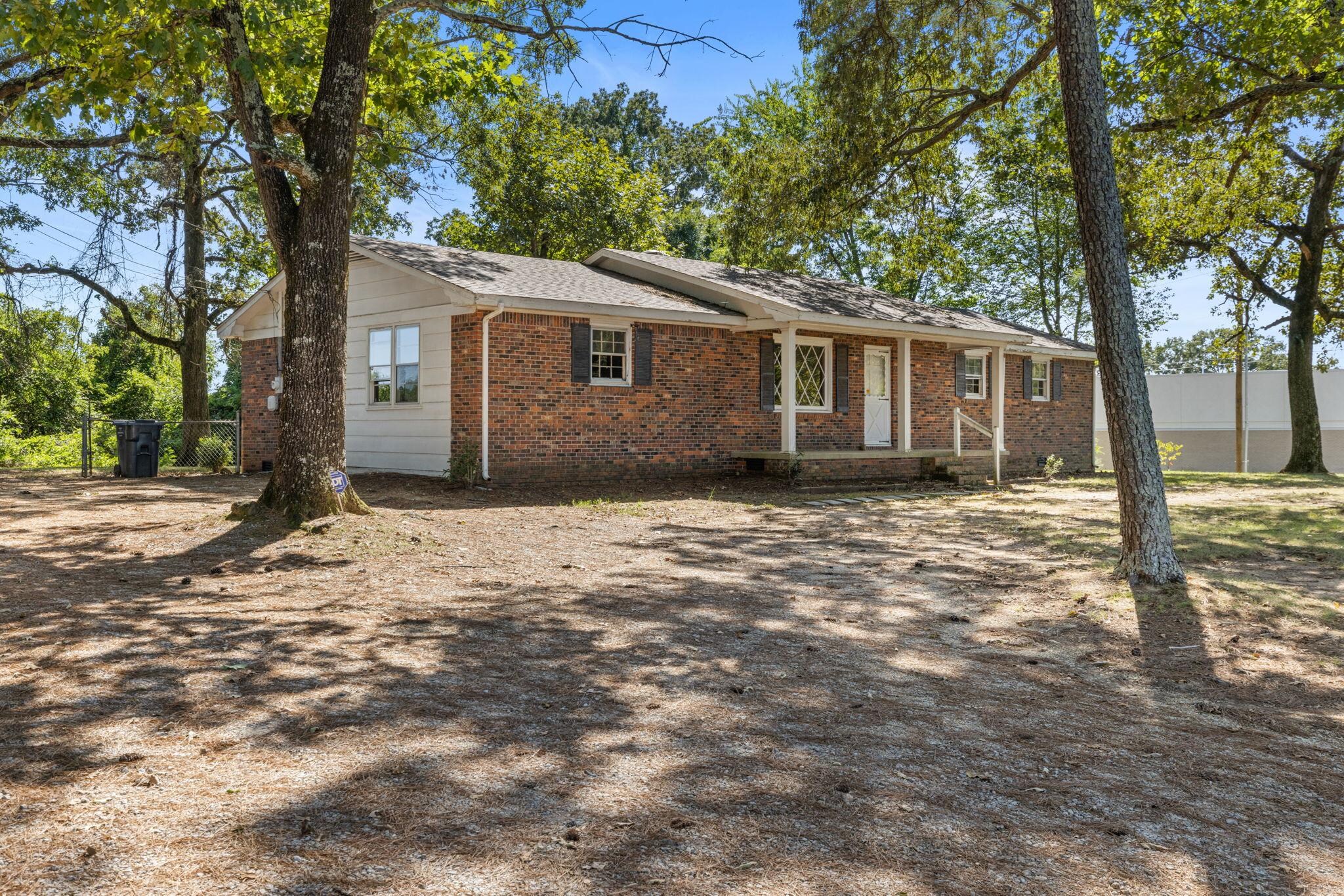 290 County Road 46, Florence, AL à vendre Photo de l’immeuble– Image 1 sur 8