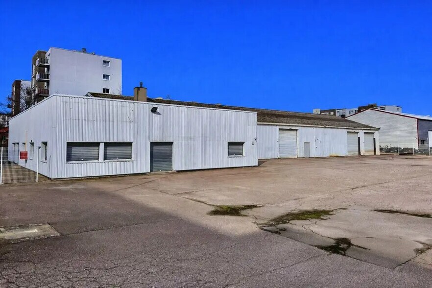 Local d'activités dans Le Havre à vendre - Photo de l’immeuble – Image 1 sur 5