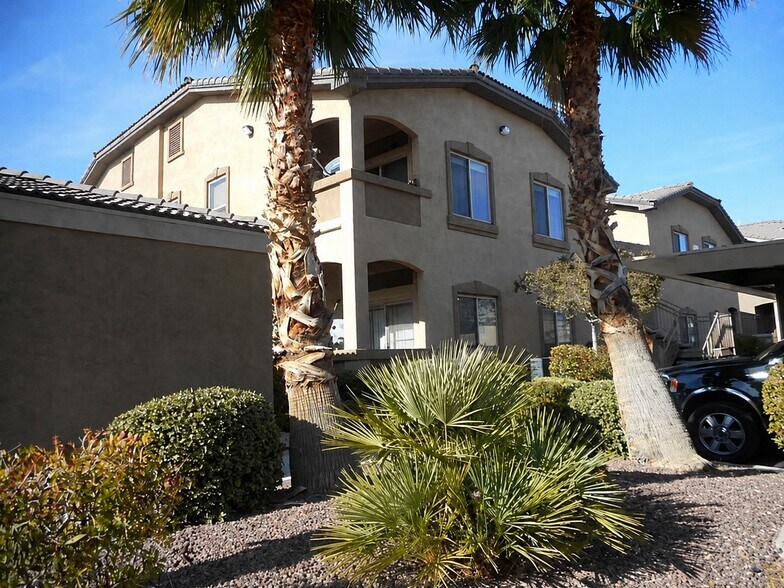 4 condo Las Vegas Portfolio Sale portefeuille de 4 biens à vendre sur LoopNet.fr - Photo de l’immeuble – Image 2 sur 6
