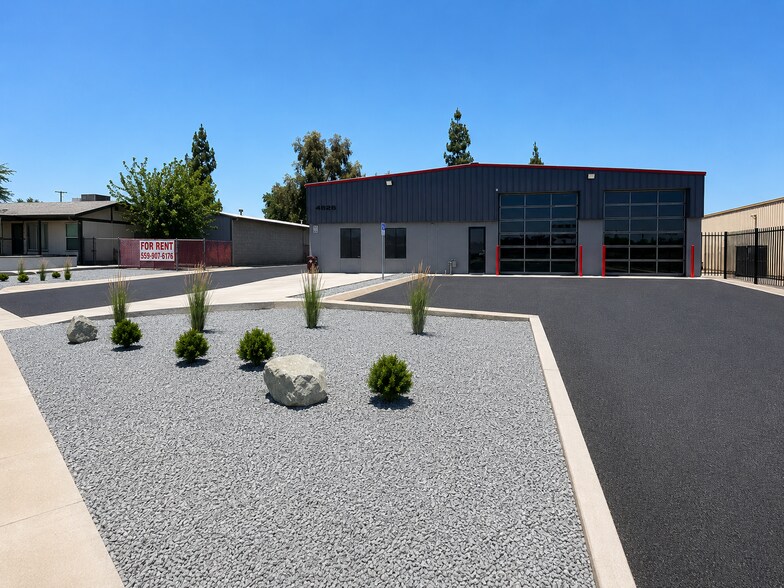 4626 N Bendel Ave, Fresno, CA à louer - Photo de l’immeuble – Image 1 sur 8