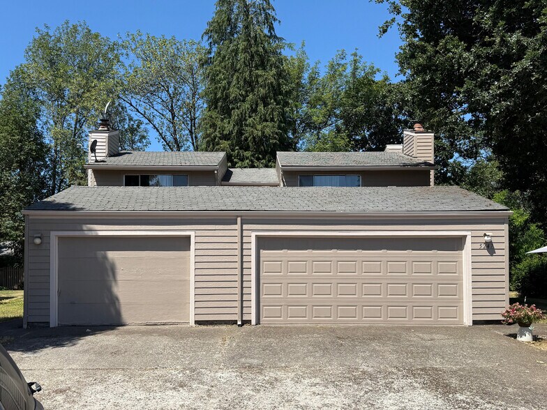 5247 Baxter Ct SE, Salem, OR à vendre - Photo de l’immeuble – Image 3 sur 6