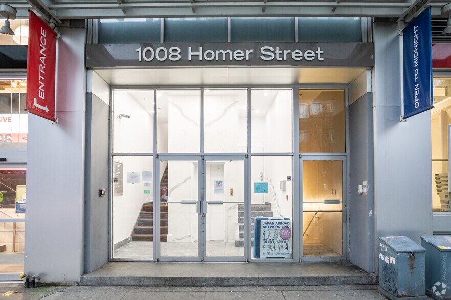 1008 Homer St, Vancouver, BC à louer - Photo de l’immeuble – Image 2 sur 6