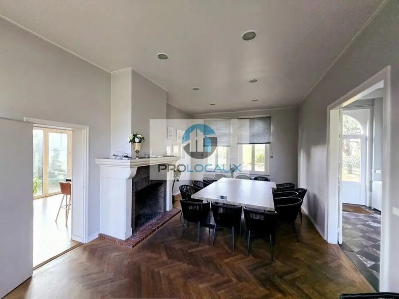 Bureau dans Amiens à louer - Photo de l’immeuble – Image 3 sur 9