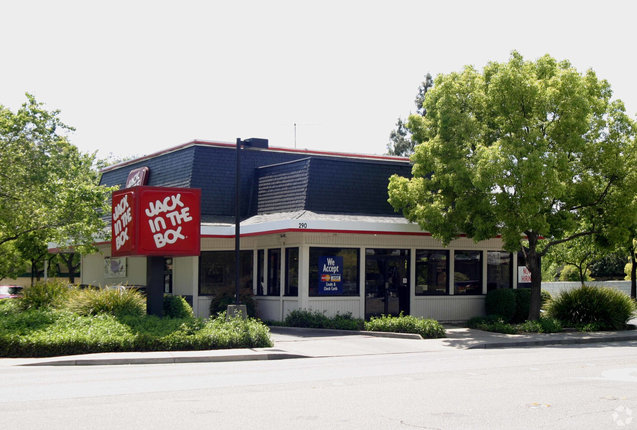 290 E Monte Vista Ave, Vacaville, CA à louer Photo principale– Image 1 sur 5