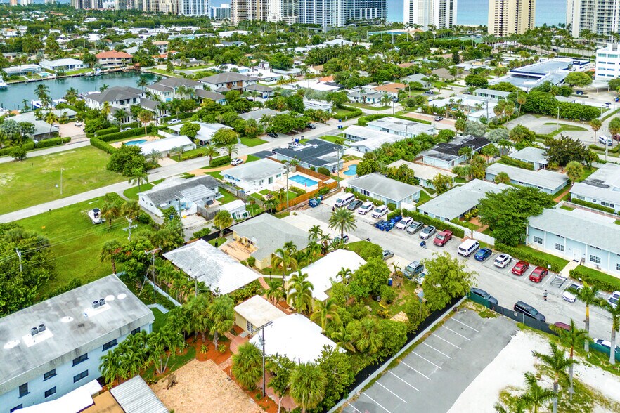 2625 West Way, Riviera Beach, FL à vendre - Aérien – Image 3 sur 6