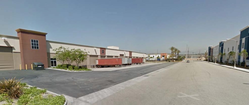 1601 W Mission Blvd, Pomona, CA à louer - Photo de l’immeuble – Image 3 sur 3