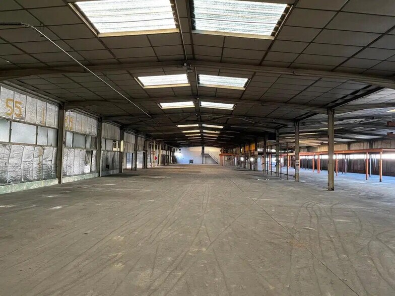 Bureau dans Brignoles à louer - Photo intérieure – Image 1 sur 7