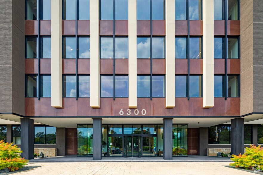 6300 N River Rd, Rosemont, IL à louer - Photo de l’immeuble – Image 1 sur 25