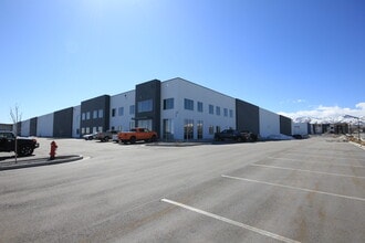 6303 W Dannon Way, West Jordan, UT à louer Photo intérieure– Image 1 sur 12