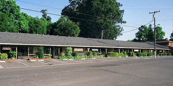 1585-1623 Terrace Way, Santa Rosa, CA à louer Photo principale– Image 1 sur 6