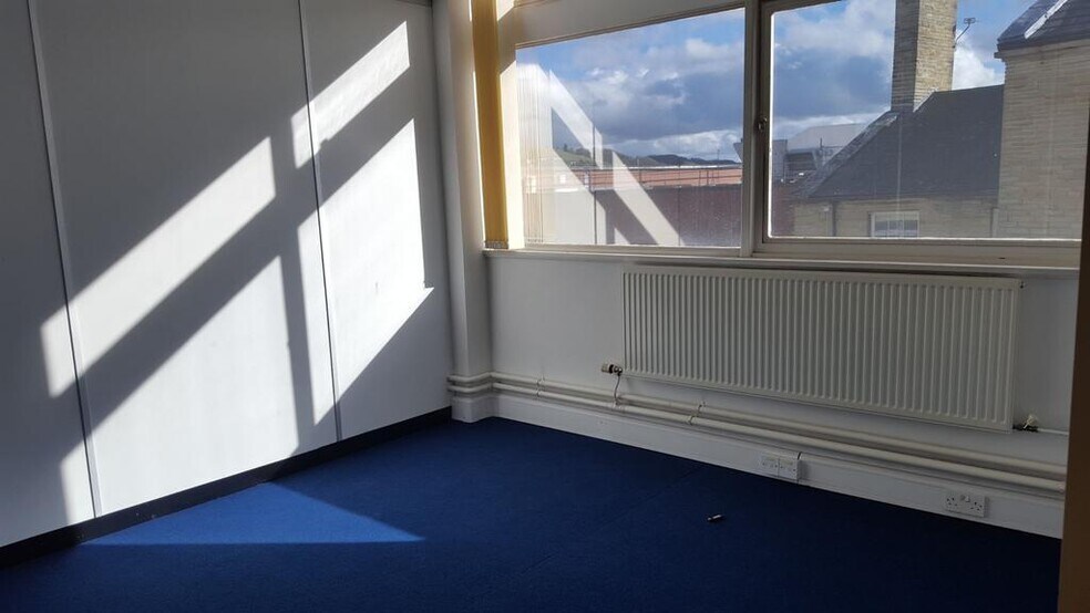 20-30 Kirkgate, Shipley à louer - Photo de l’immeuble – Image 3 sur 68