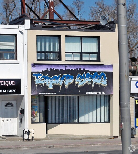 2438 Kingston Rd, Toronto, ON à vendre - Photo de l’immeuble – Image 2 sur 2