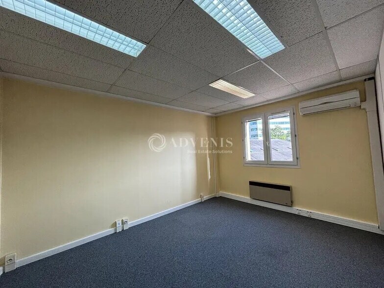 Bureau dans Orléans à louer - Photo de l’immeuble – Image 2 sur 12